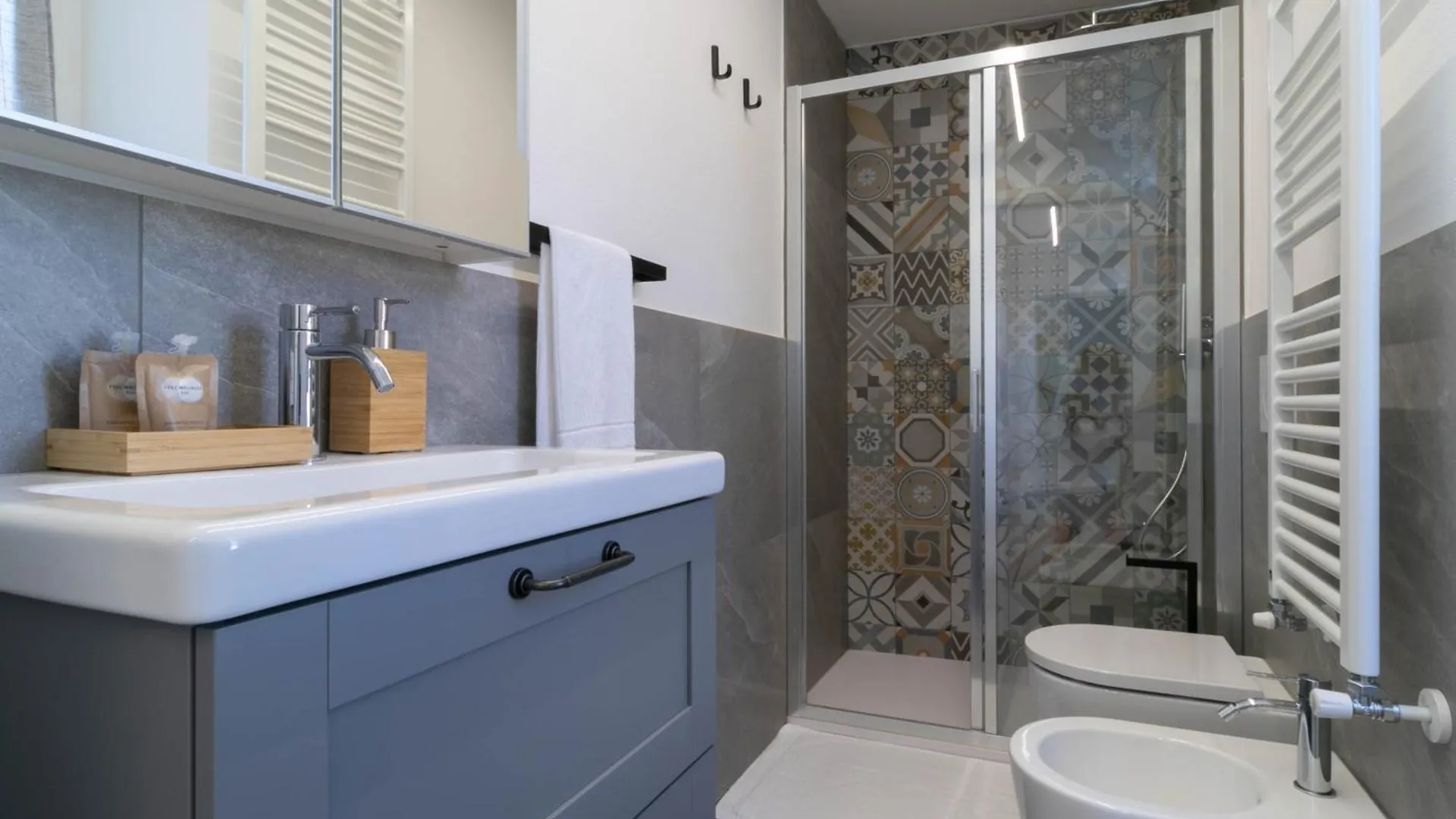 Apartment Mamma Ciccia - Modern Apt In The Historic Centre Mandello del Lario