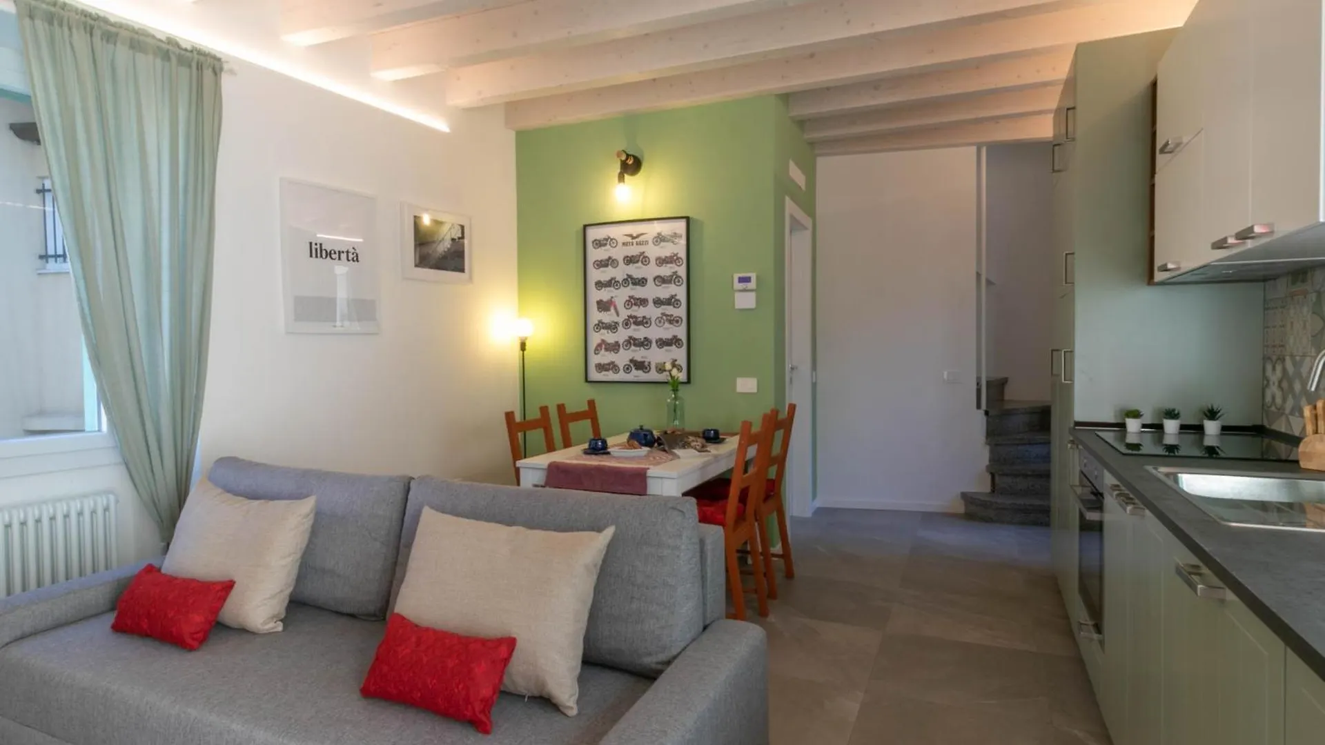 Apartment Mamma Ciccia - Modern Apt In The Historic Centre Mandello del Lario
